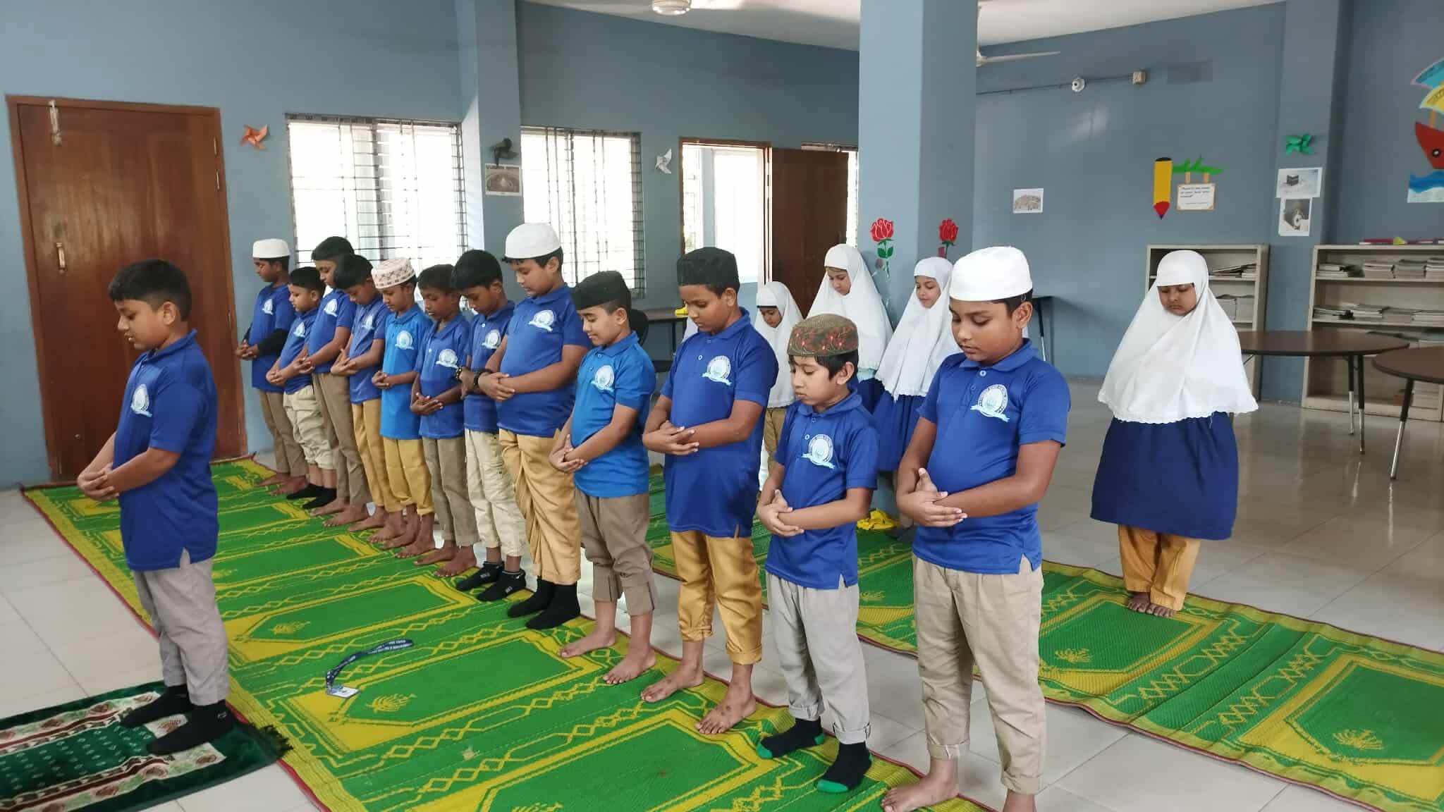 বাধ্যতামূলক নামাজ শিক্ষা – শিশুর চরিত্র ও নৈতিকতার ভিত্তি